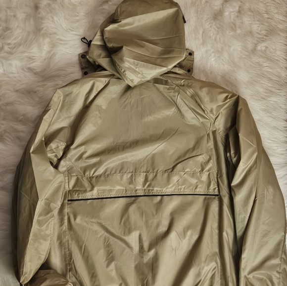 MEN'S NIKE SPORTSWEAR TECH WOVEN PACKABLE LINED JACKET - Picture 3 of 8